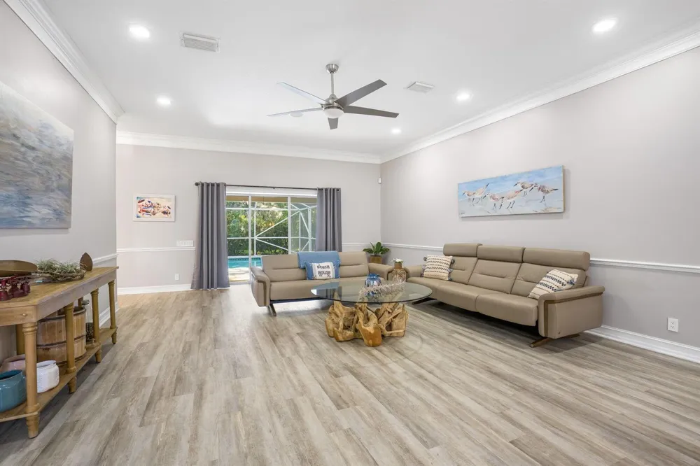 4390 2nd Square SW Vero Beach, FL 32968