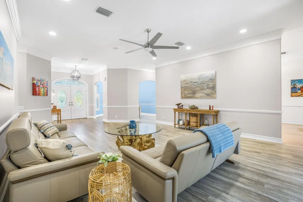 4390 2nd Square SW Vero Beach, FL 32968