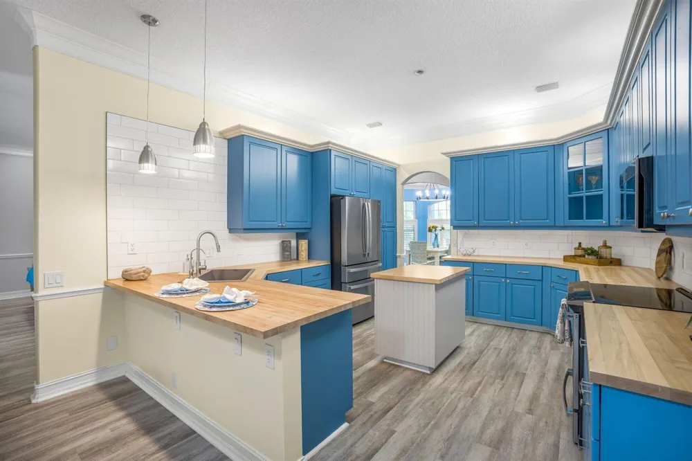 4390 2nd Square SW Vero Beach, FL 32968