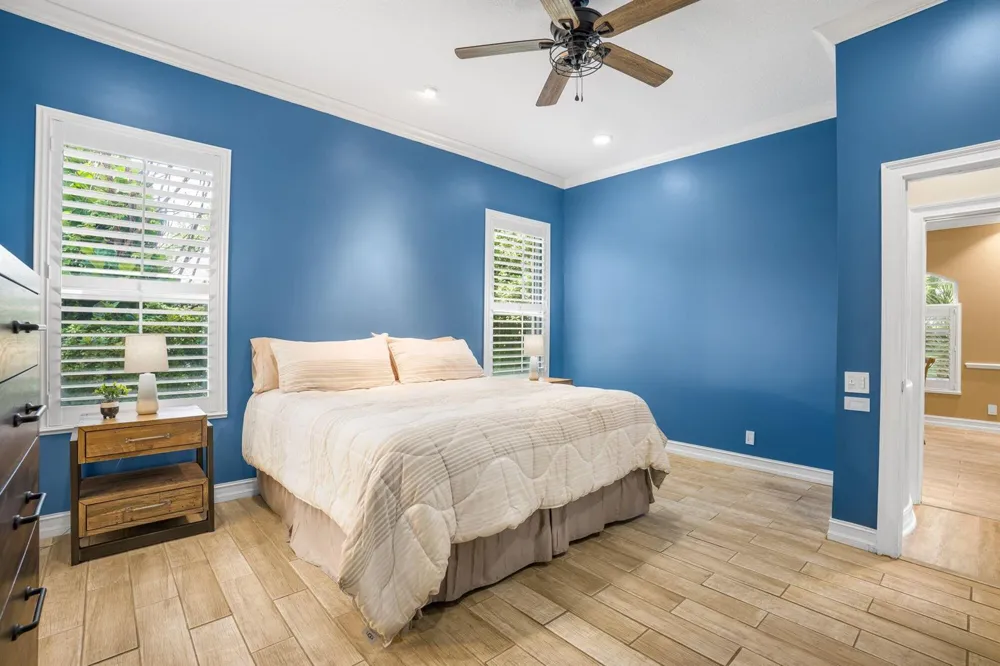 4390 2nd Square SW Vero Beach, FL 32968