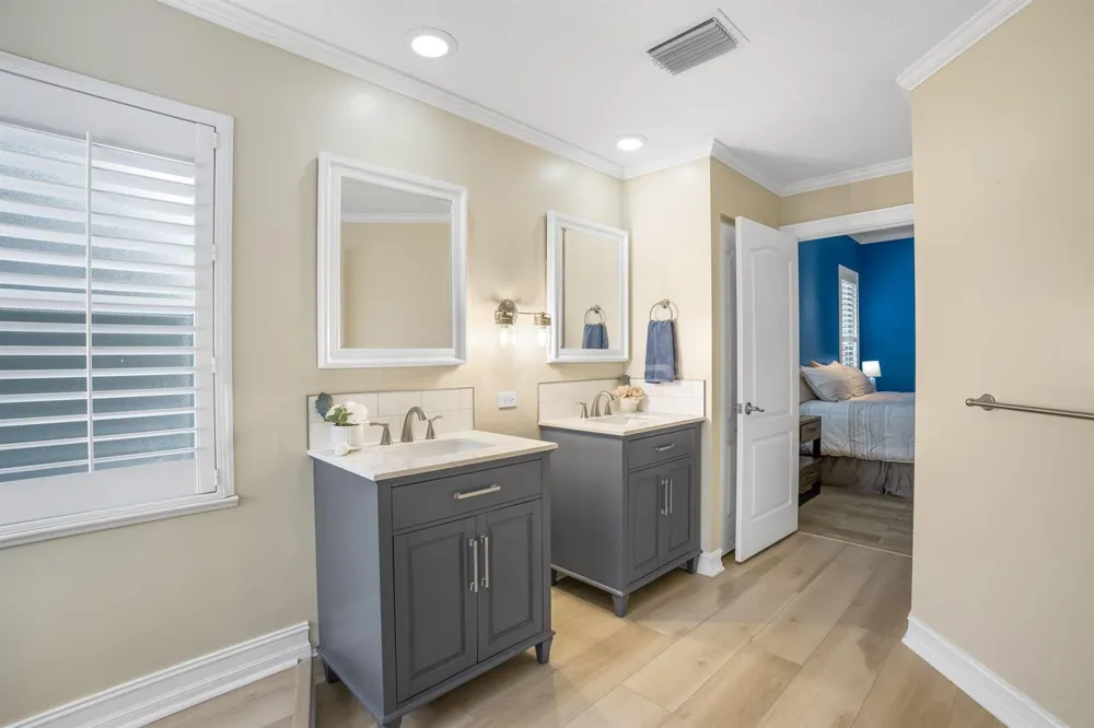 4390 2nd Square SW Vero Beach, FL 32968