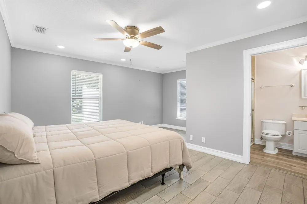 4390 2nd Square SW Vero Beach, FL 32968