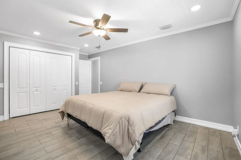 4390 2nd Square SW Vero Beach, FL 32968