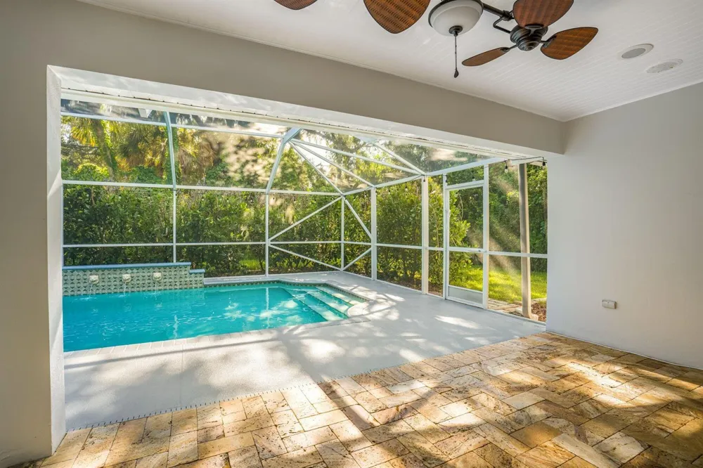 4390 2nd Square SW Vero Beach, FL 32968