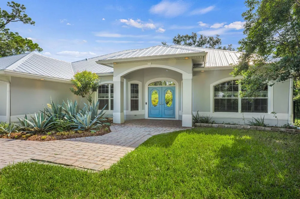 4390 2nd Square SW Vero Beach, FL 32968