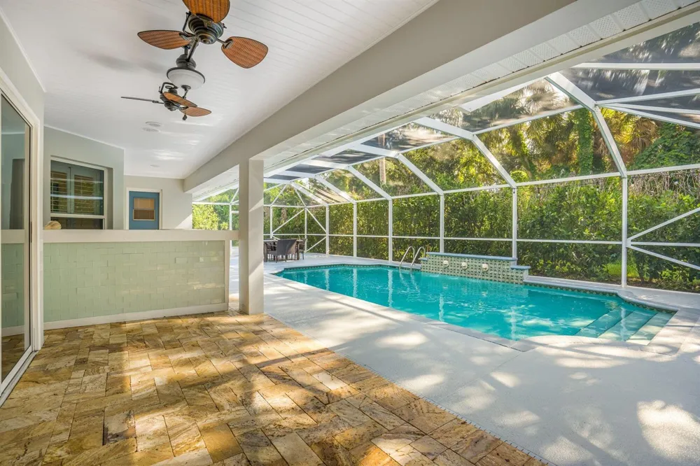 4390 2nd Square SW Vero Beach, FL 32968