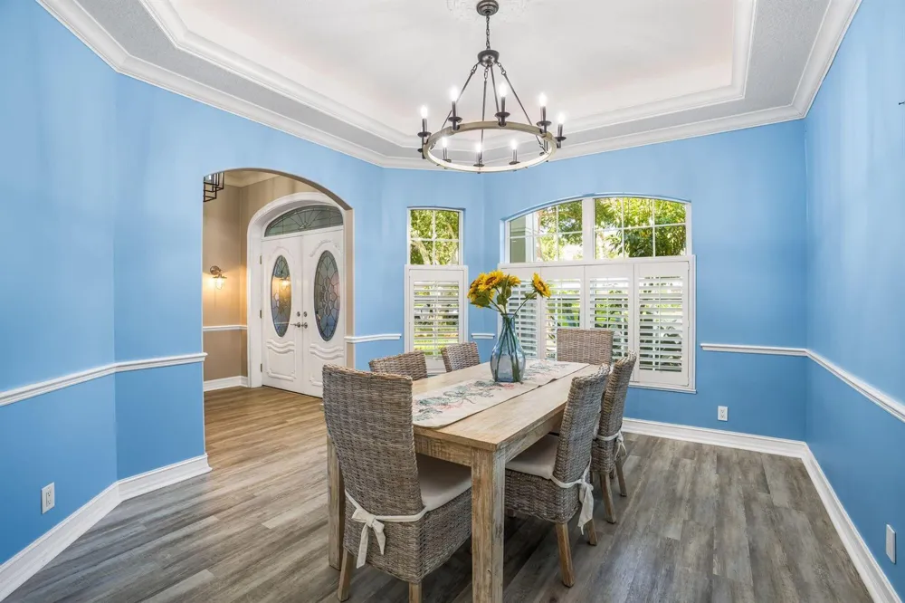 4390 2nd Square SW Vero Beach, FL 32968
