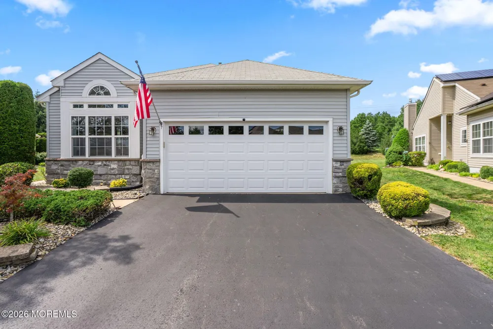 7 Kensington Road Manchester, NJ 08759