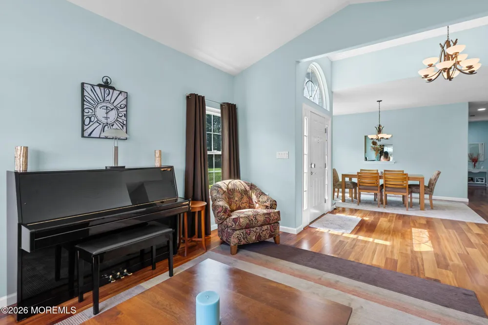 7 Kensington Road Manchester, NJ 08759