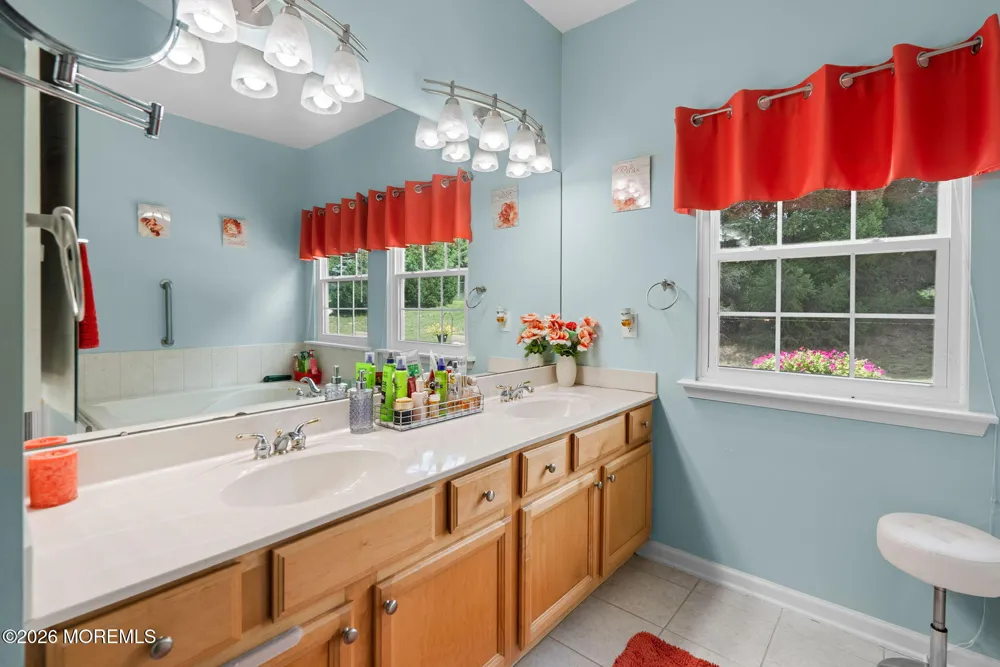 7 Kensington Road Manchester, NJ 08759