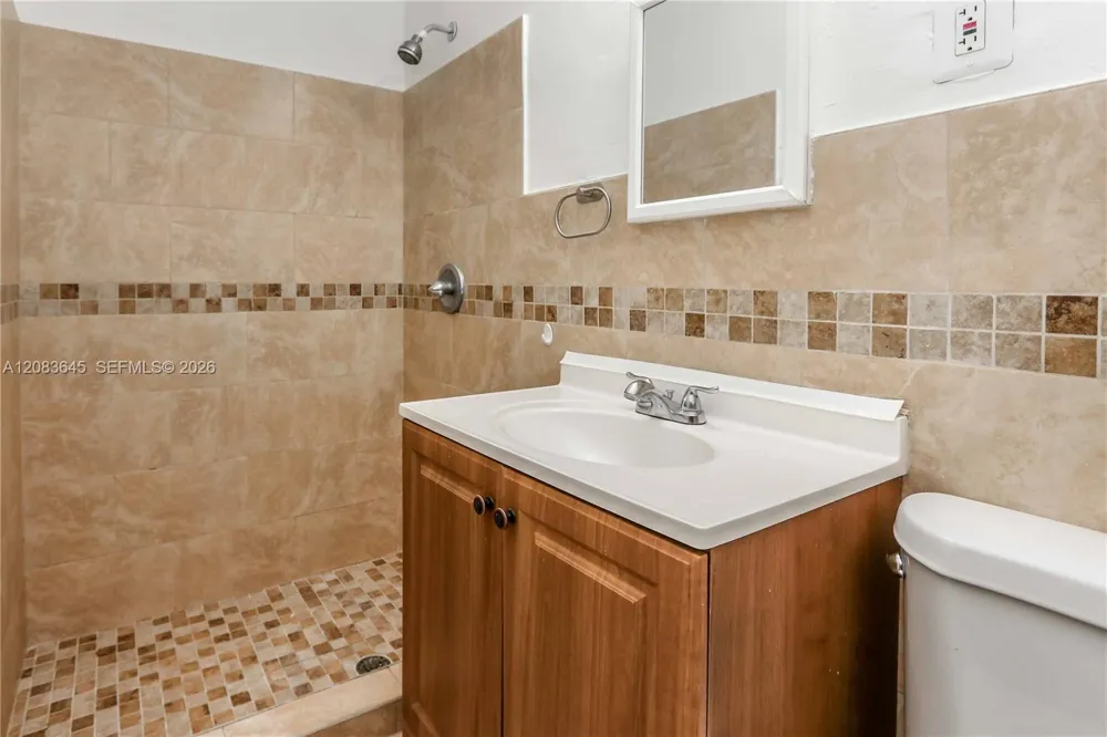 1236 NE 109th St #2 Miami, FL 33161