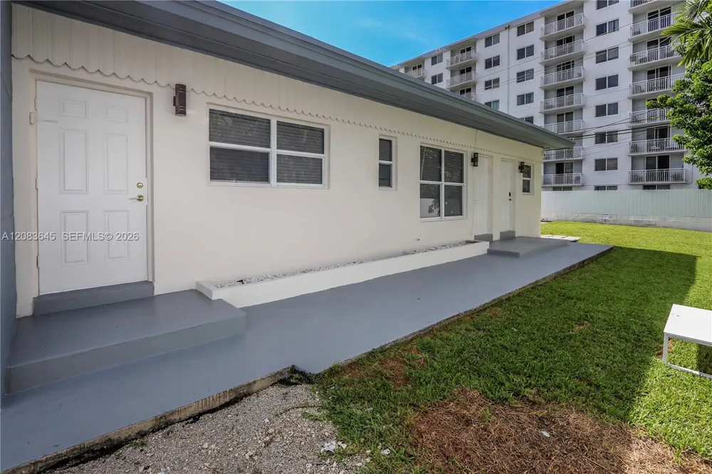 1236 NE 109th St #2 Miami, FL 33161