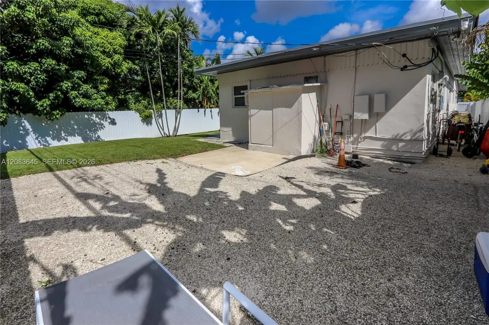 1236 NE 109th St #2 Miami, FL 33161