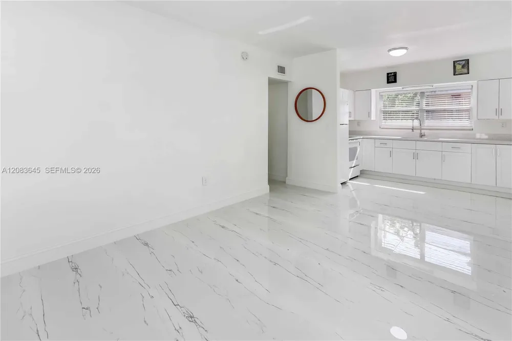 1236 NE 109th St #2 Miami, FL 33161
