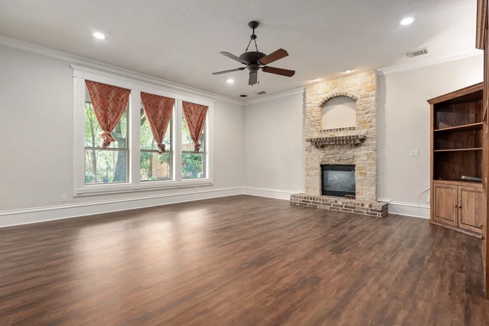 3905 Andrew Avenue Denton, TX 76210