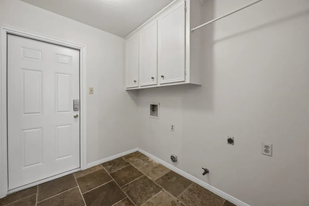 1307 Creek Hollow Drive Seabrook, TX 77586