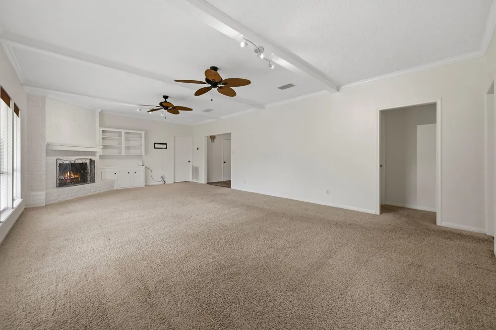 1307 Creek Hollow Drive Seabrook, TX 77586