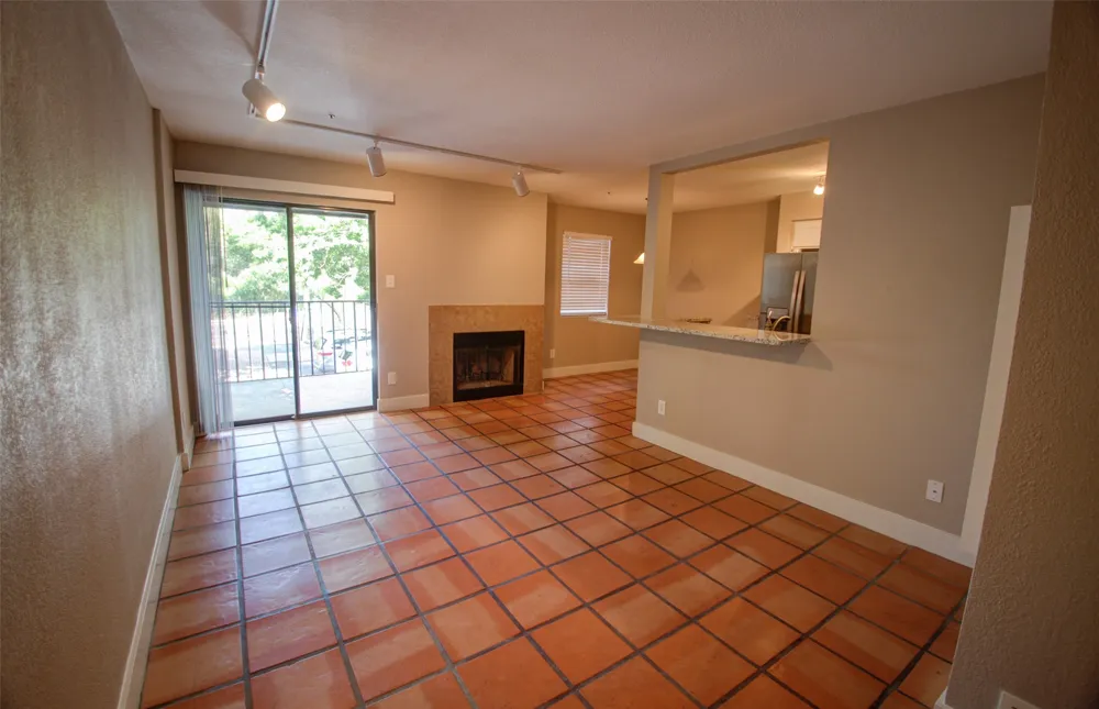 1306 Norwalk Lane #206 Austin, TX 78703
