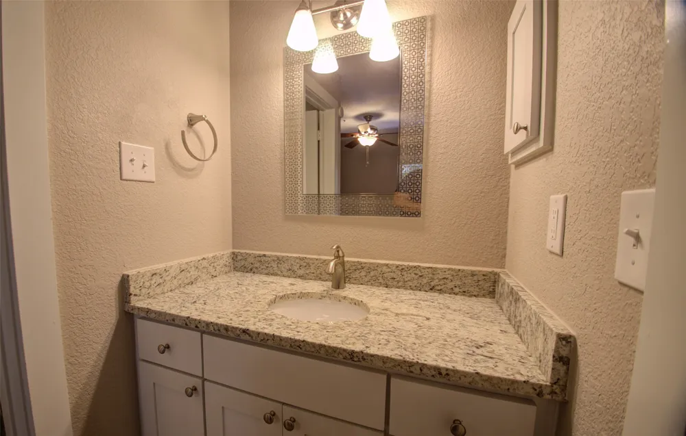 1306 Norwalk Lane #206 Austin, TX 78703