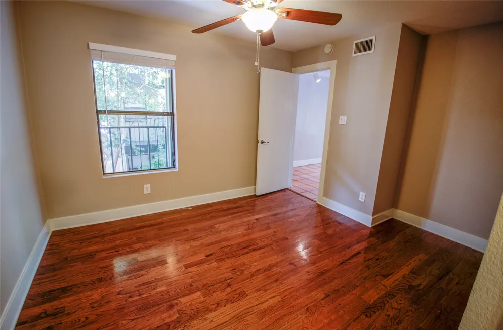 1306 Norwalk Lane #206 Austin, TX 78703