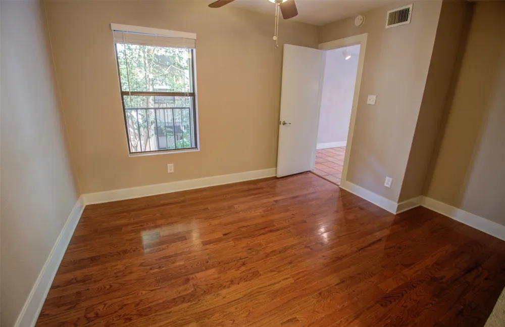 1306 Norwalk Lane #206 Austin, TX 78703