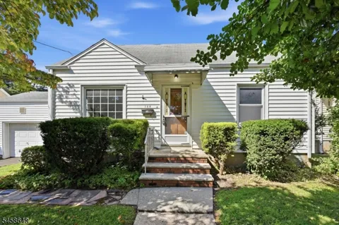 588 Quinton Ave