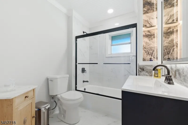 49 Oslo Dr Rockaway, NJ 07866