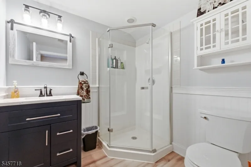 49 Oslo Dr Rockaway, NJ 07866