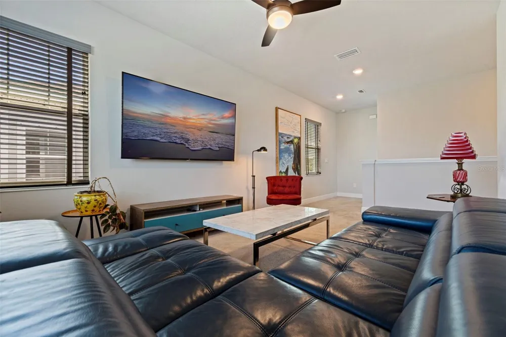 4626 10TH AVENUE St Petersburg, FL 33713