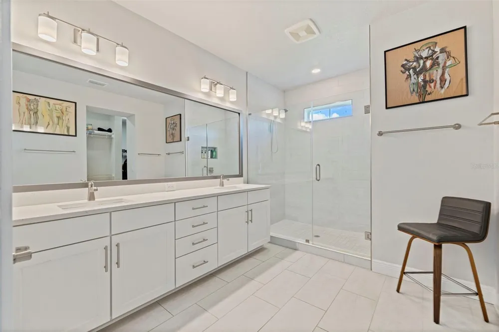 4626 10TH AVENUE St Petersburg, FL 33713