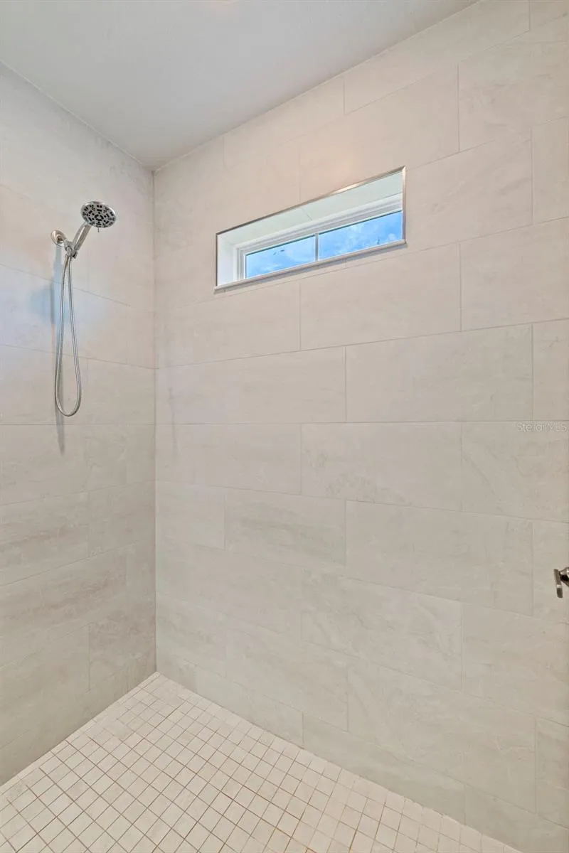 4626 10TH AVENUE St Petersburg, FL 33713