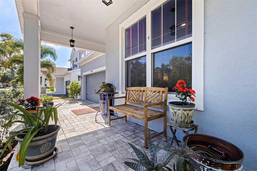 4626 10TH AVENUE St Petersburg, FL 33713