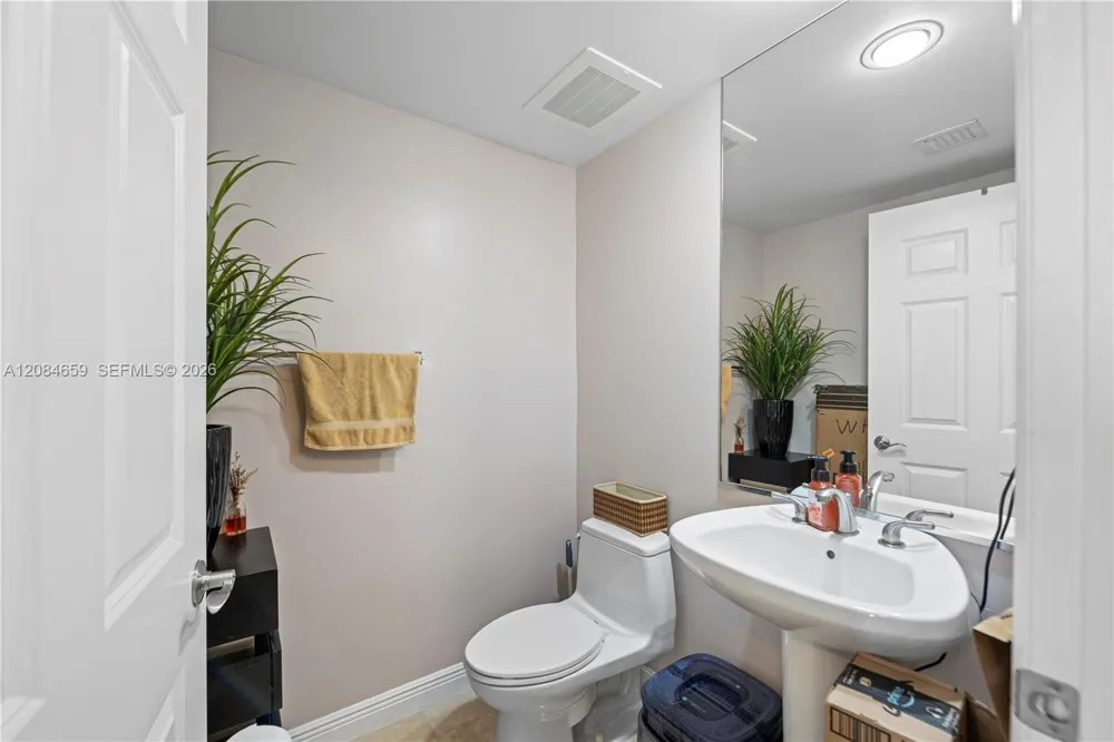 1745 E Hallandale Beach Blvd #2204W Hallandale Beach, FL 33009