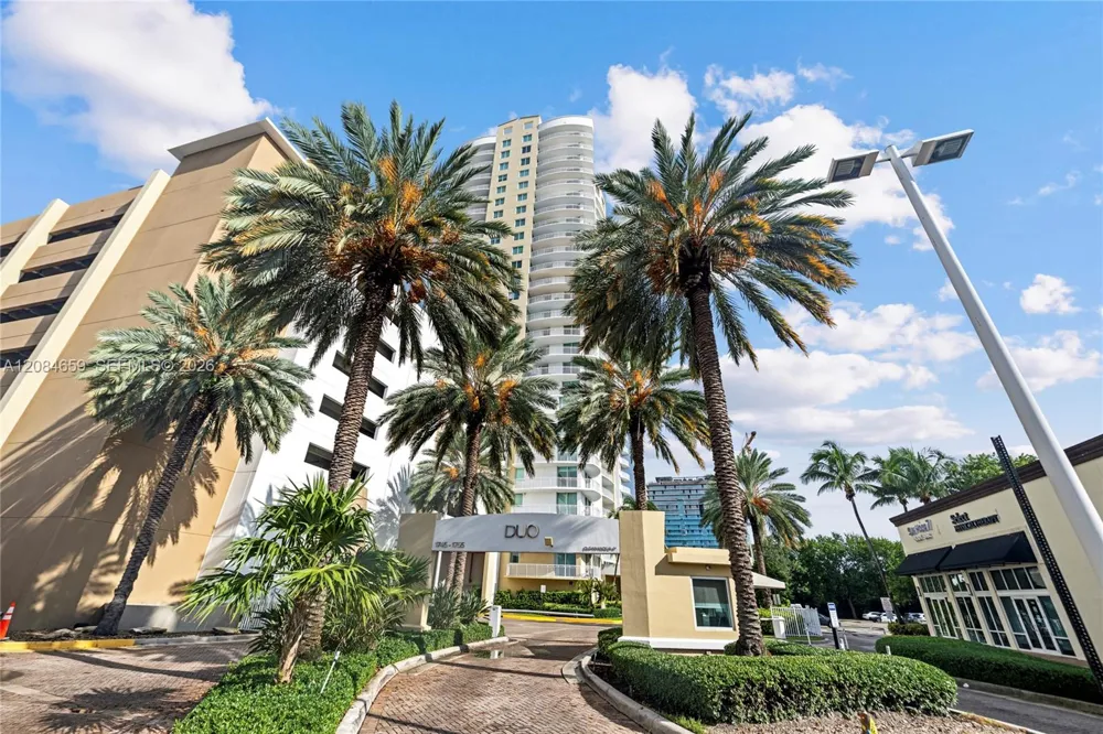 1745 E Hallandale Beach Blvd #2204W Hallandale Beach, FL 33009