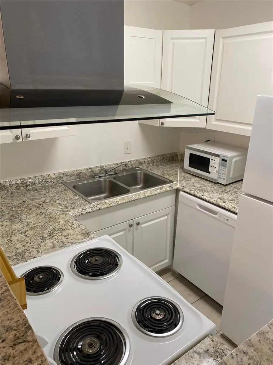 3016 Coral Ridge Dr #113B Coral Springs, FL 33065
