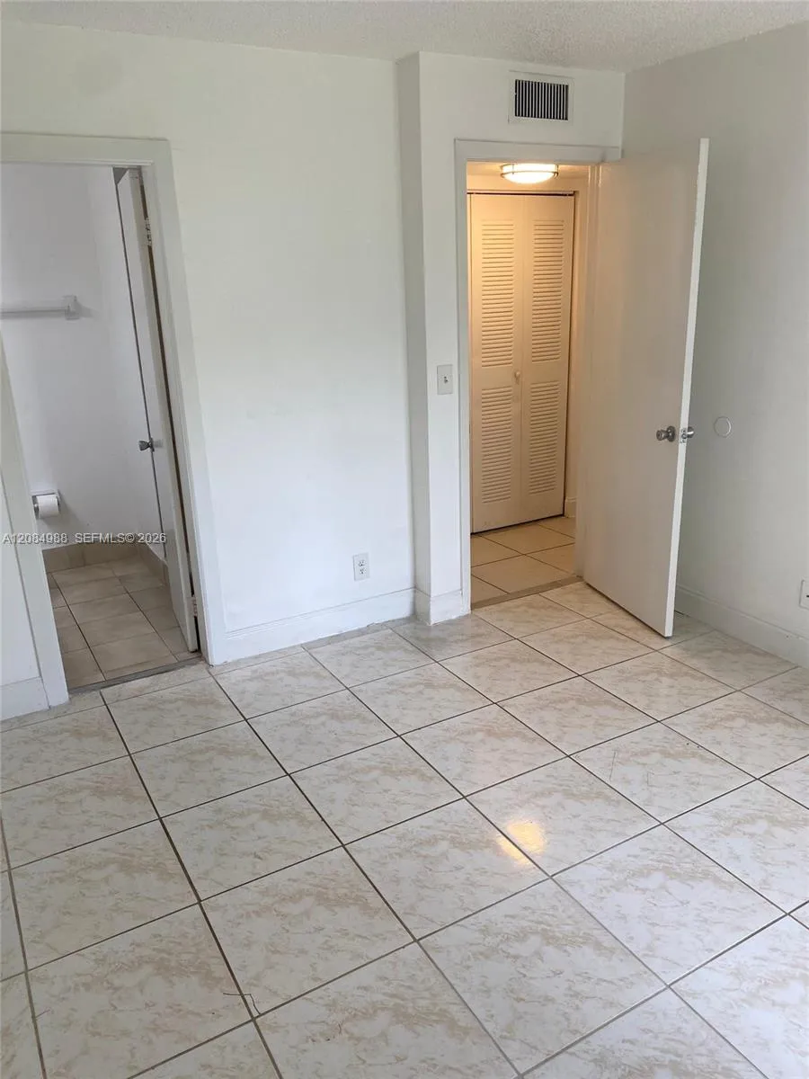 3016 Coral Ridge Dr #113B Coral Springs, FL 33065