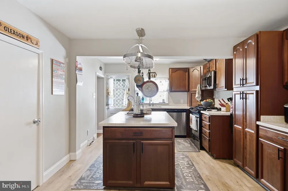 4 MARYLAND AVENUE Ridgely, MD 21660