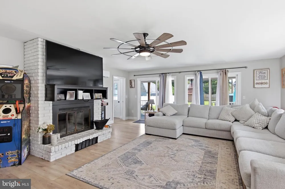 4 MARYLAND AVENUE Ridgely, MD 21660