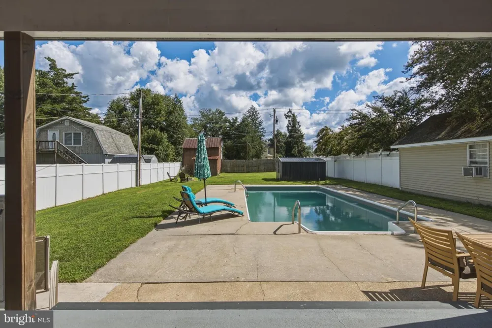 4 MARYLAND AVENUE Ridgely, MD 21660