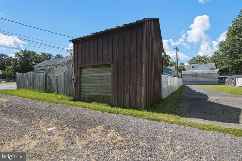 4 MARYLAND AVENUE Ridgely, MD 21660