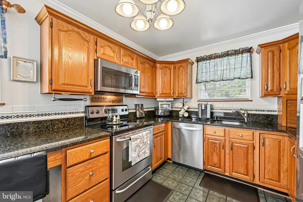 179 9TH STREET Pasadena, MD 21122