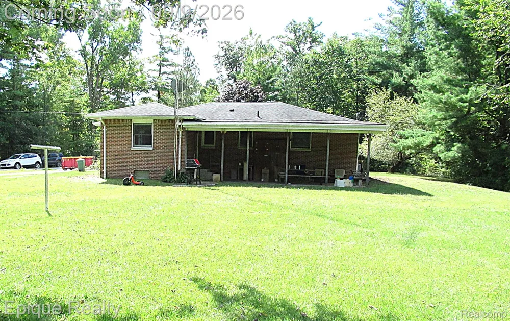 5350 Davis Road St Clair Township, MI 48079