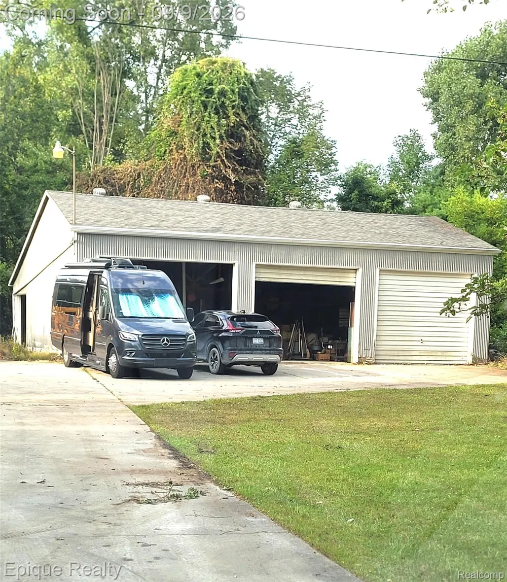 5350 Davis Road St Clair Township, MI 48079