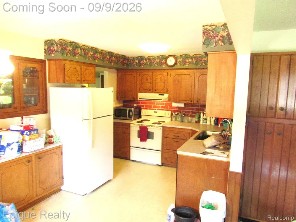 5350 Davis Road St Clair Township, MI 48079