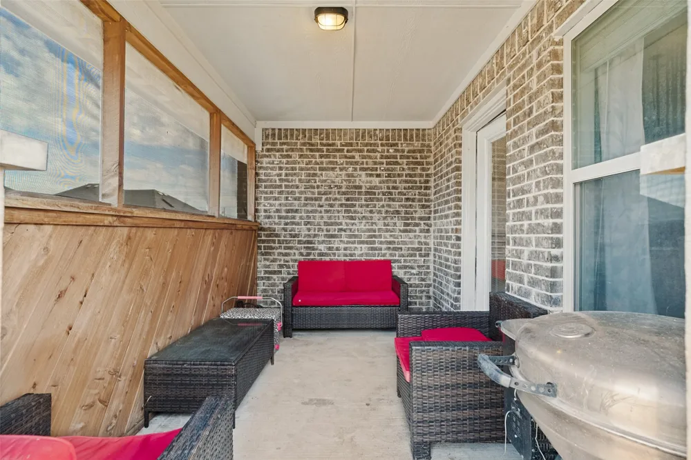 2324 Creek Drive Granbury, TX 76048