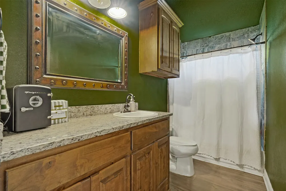 2324 Creek Drive Granbury, TX 76048