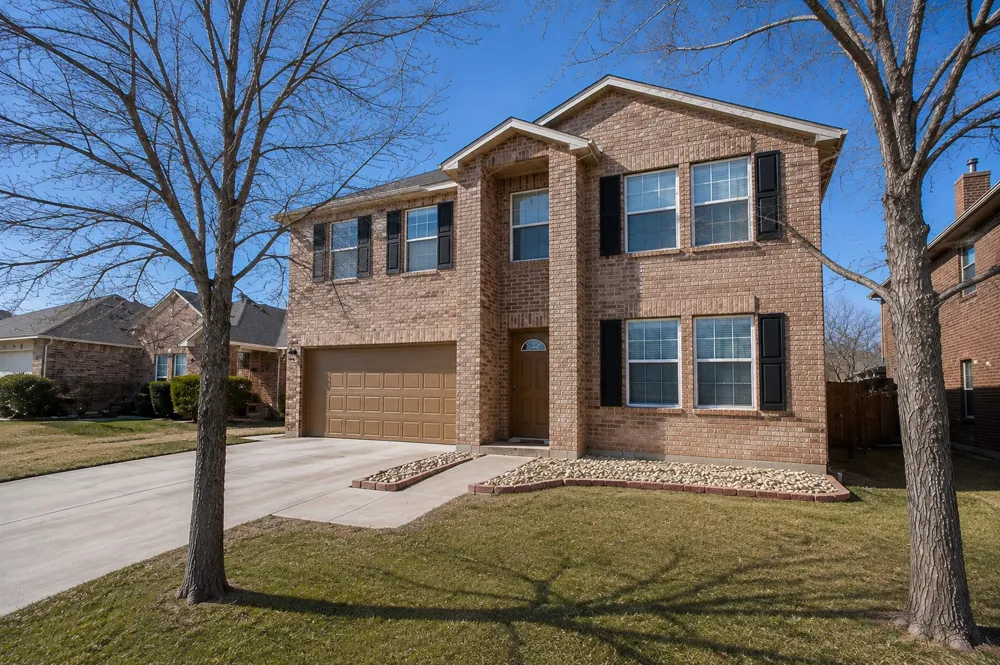 1812 Diamond Lake Trail Fort Worth, TX 76247