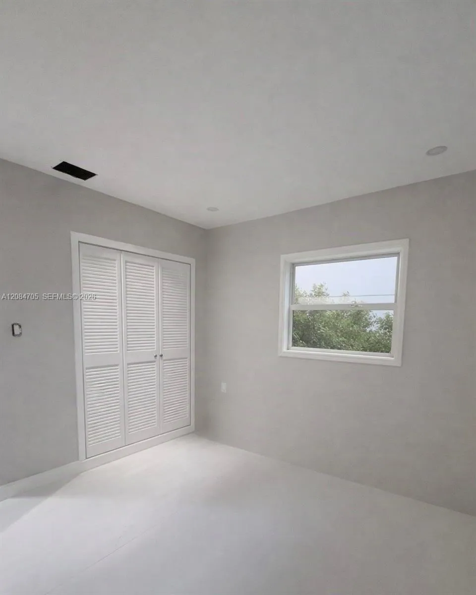 2221 NW 170th St Miami Gardens, FL 33056