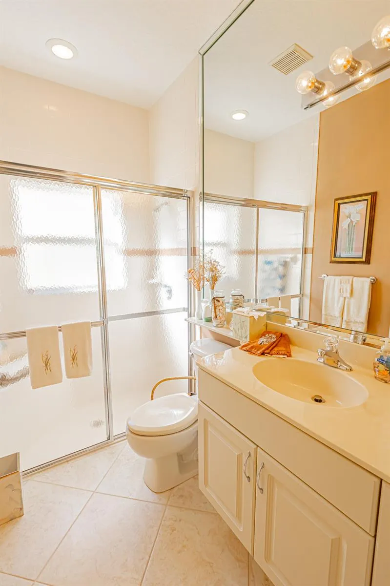 468 NW BLUE LAKE DRIVE Port St. Lucie, FL 34986