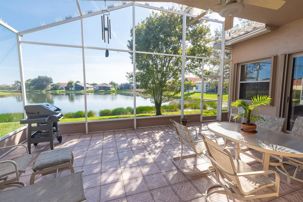 468 NW BLUE LAKE DRIVE Port St. Lucie, FL 34986